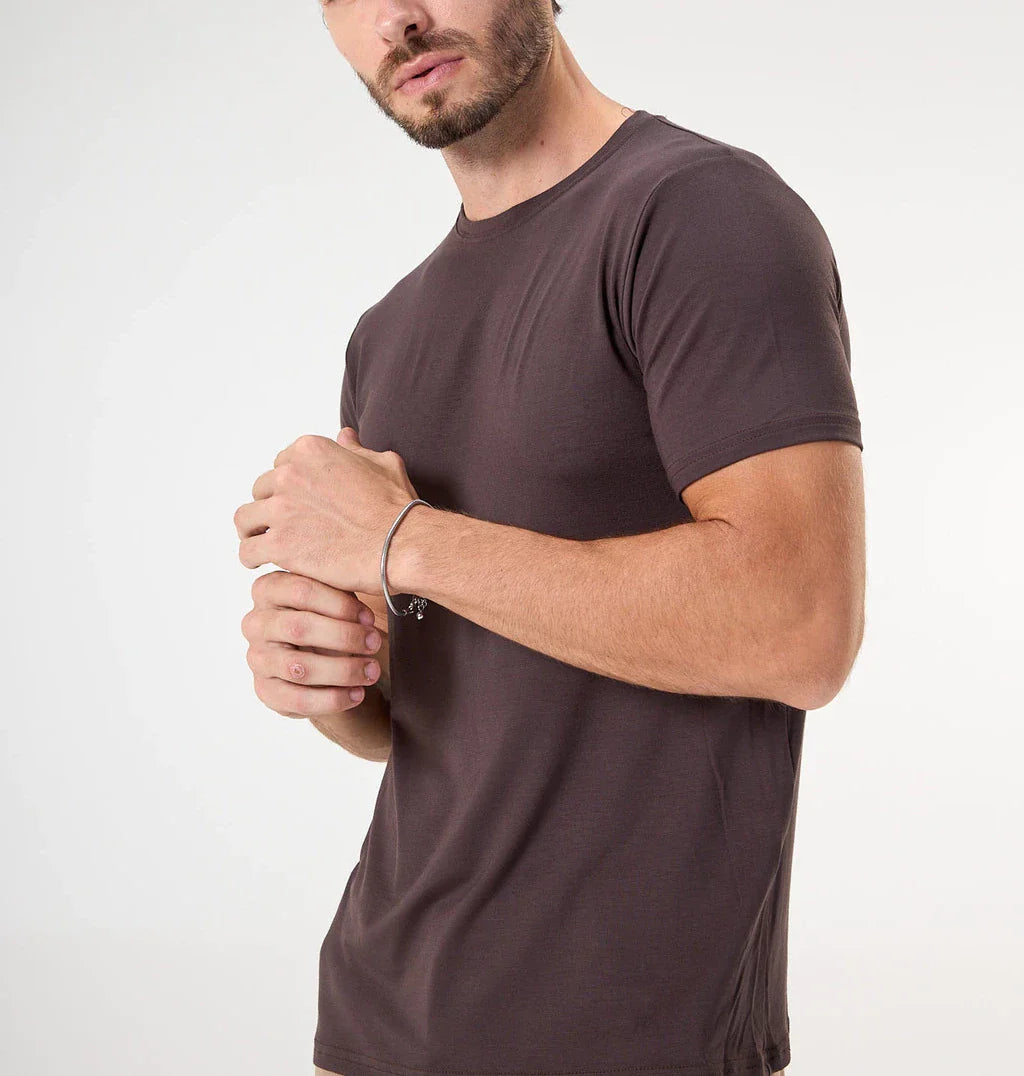 (Pague 2, Leve 3) Kit Camisetas Zavox Slim em Elastano e Viscose Macia + 3 Bermudas e Relógio GRÁTIS